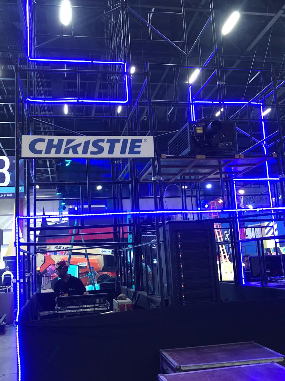 Christie ilumina la pantalla láser RGB más grande de América Latina en Comic Con Experience 2018