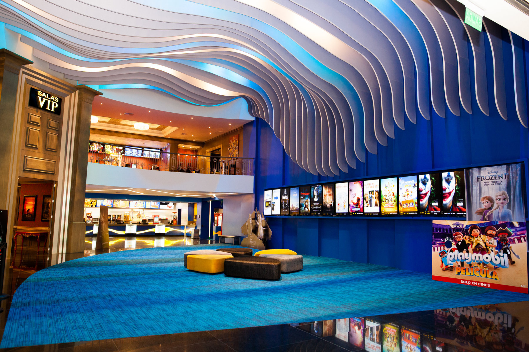 Supercines instala los primeros proyectores de cine RealLaser de Ecuador