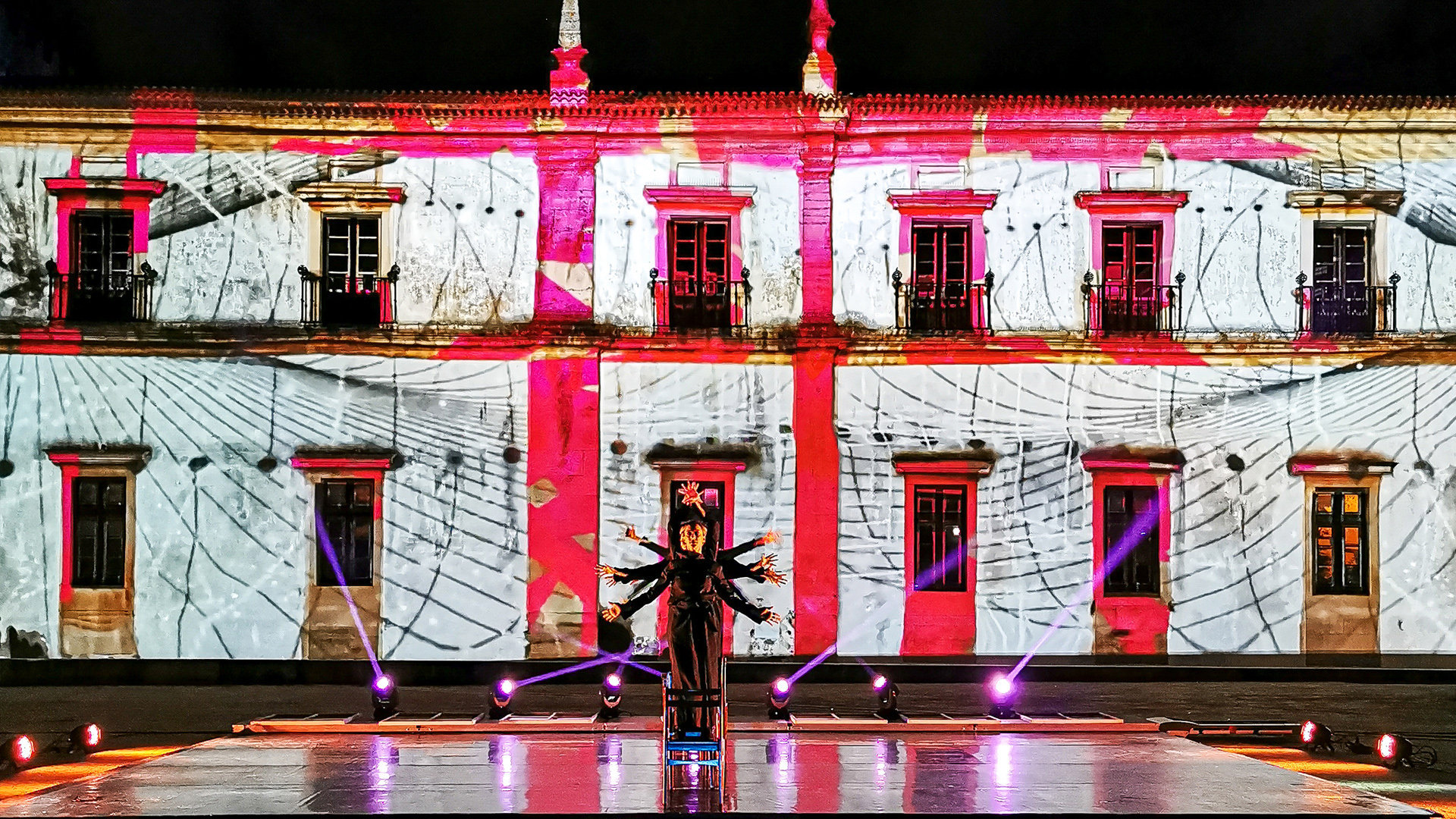 La compañía portuguesa Vortice incorpora la proyección láser de Christie a sus espectáculos de danza