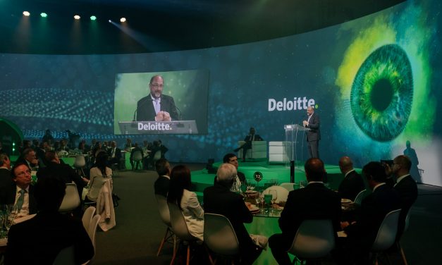 Soluciones integrales de Christie en el último evento corporativo de Deloitte en Portugal