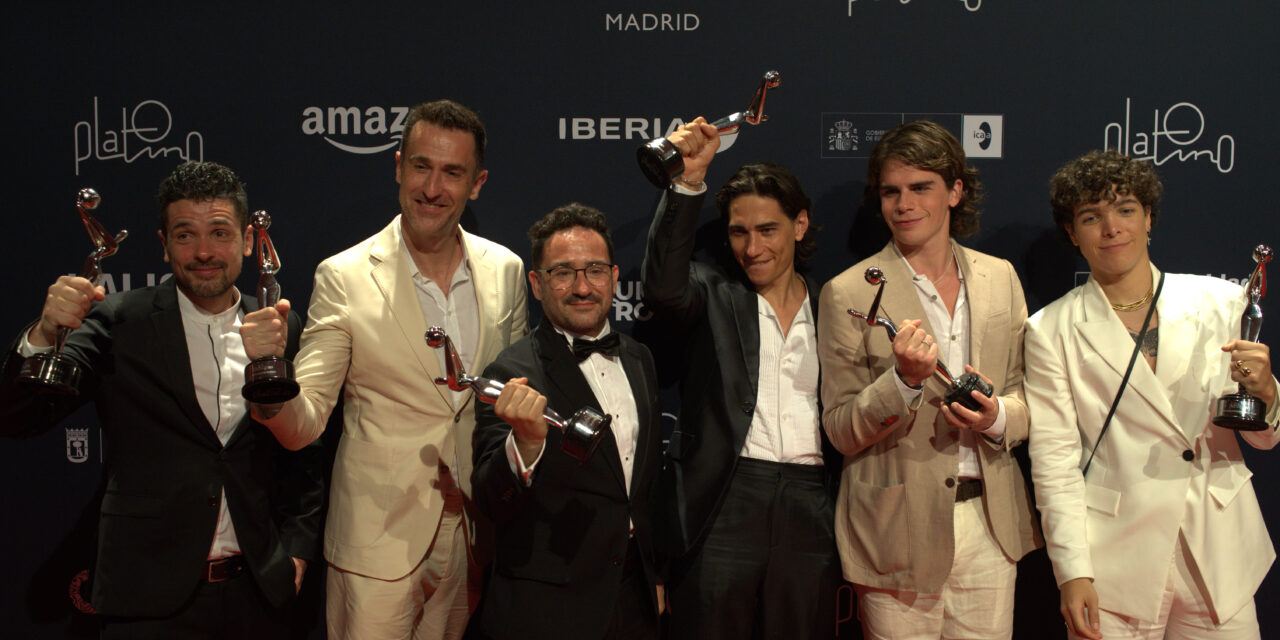 «LA SOCIEDAD DE LA NIEVE» TRIUNFA EN LOS PREMIOS PLATINO