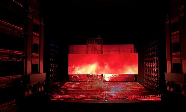 La Ópera de Madrid confía en la proyección láser RGB de Christie para deleitar a su público con visuales impactantes