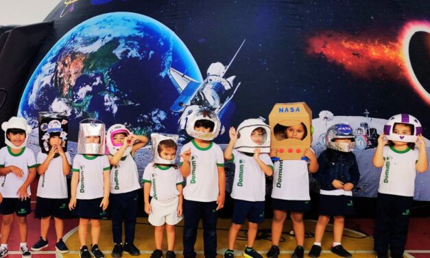 Christie Inspire impulsa los planetarios móviles de Urânia, llevando la astronomía a estudiantes en todo Brasil