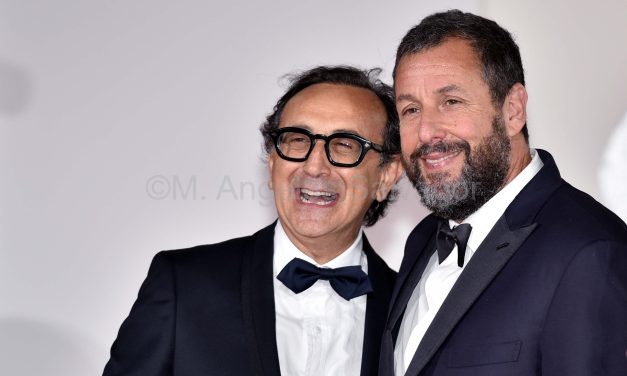 Sigue la 82ª Mostra de Cine de Venecia entre ovaciones y glamour