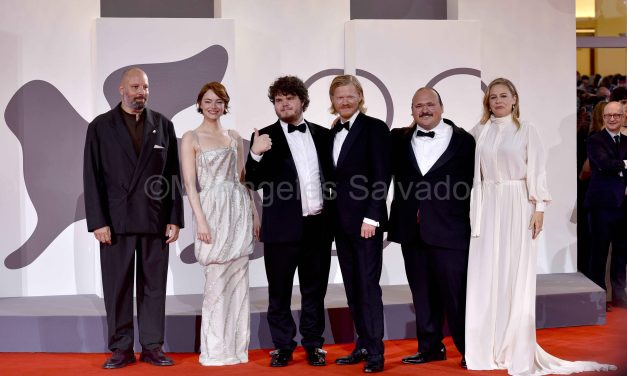 Sigue la 82ª Mostra de Cine de Venecia entre ovaciones y glamour